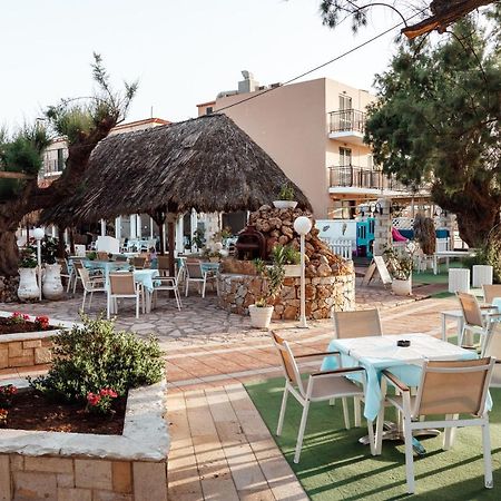 Troulakis Beach Hotel Agia Marina Extérieur photo