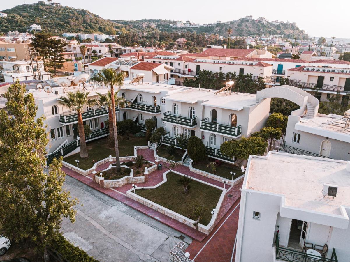 Troulakis Beach Hotel Agia Marina Extérieur photo