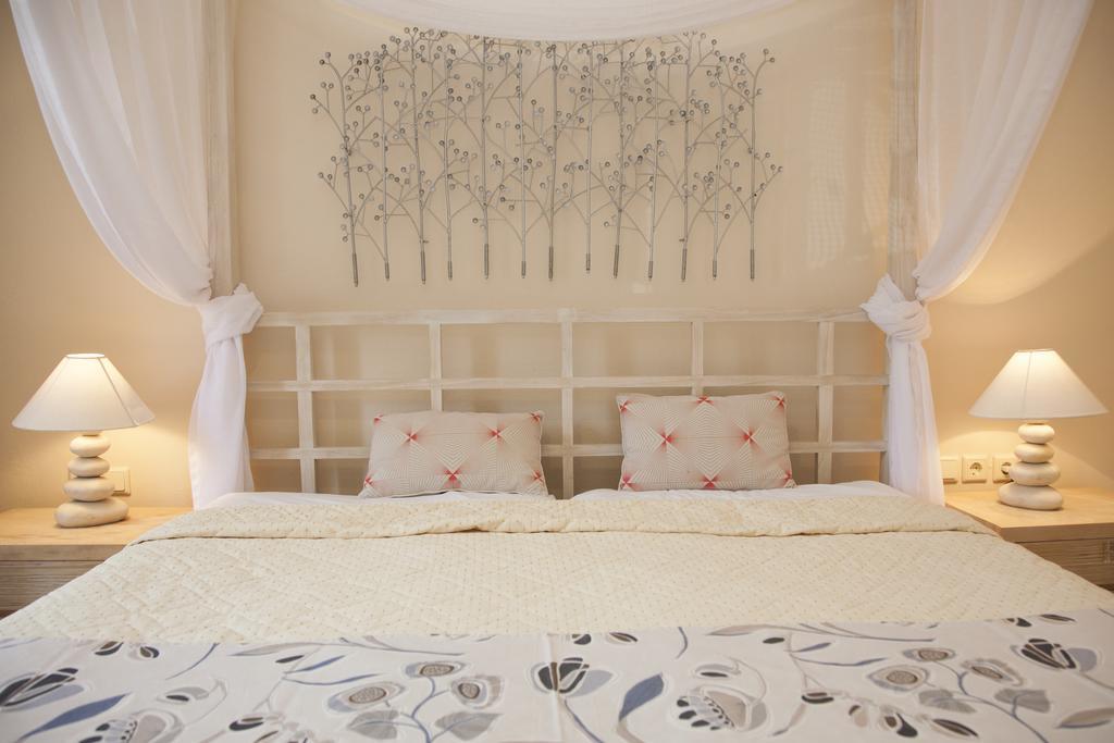 Troulakis Beach Hotel Agia Marina Extérieur photo