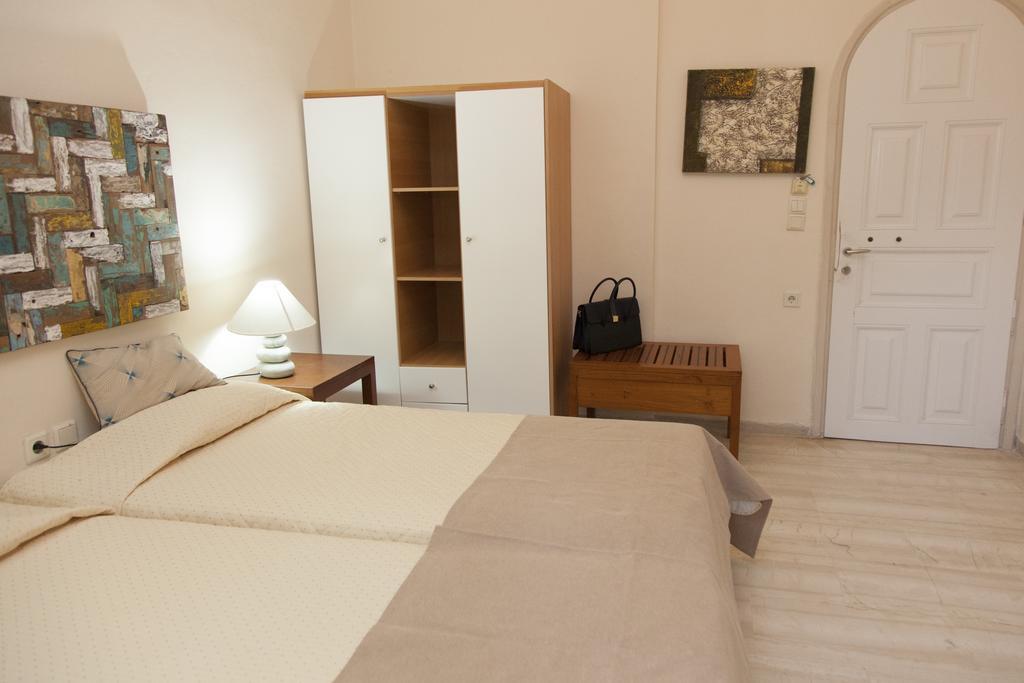 Troulakis Beach Hotel Agia Marina Extérieur photo