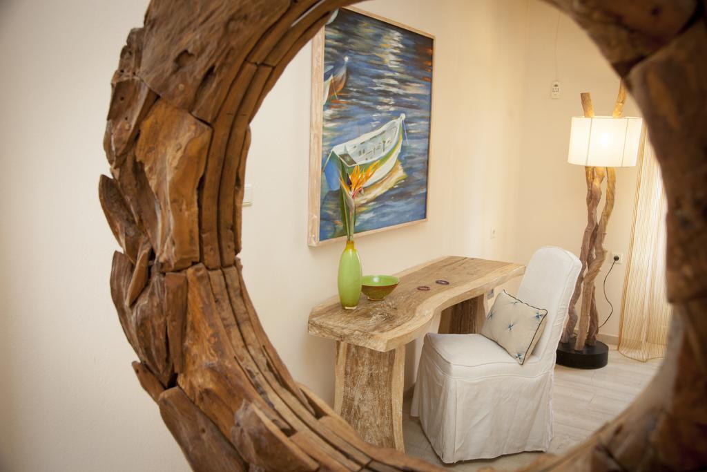 Troulakis Beach Hotel Agia Marina Extérieur photo