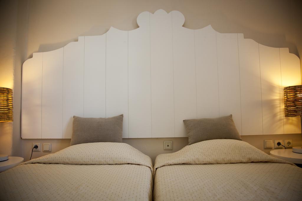 Troulakis Beach Hotel Agia Marina Extérieur photo